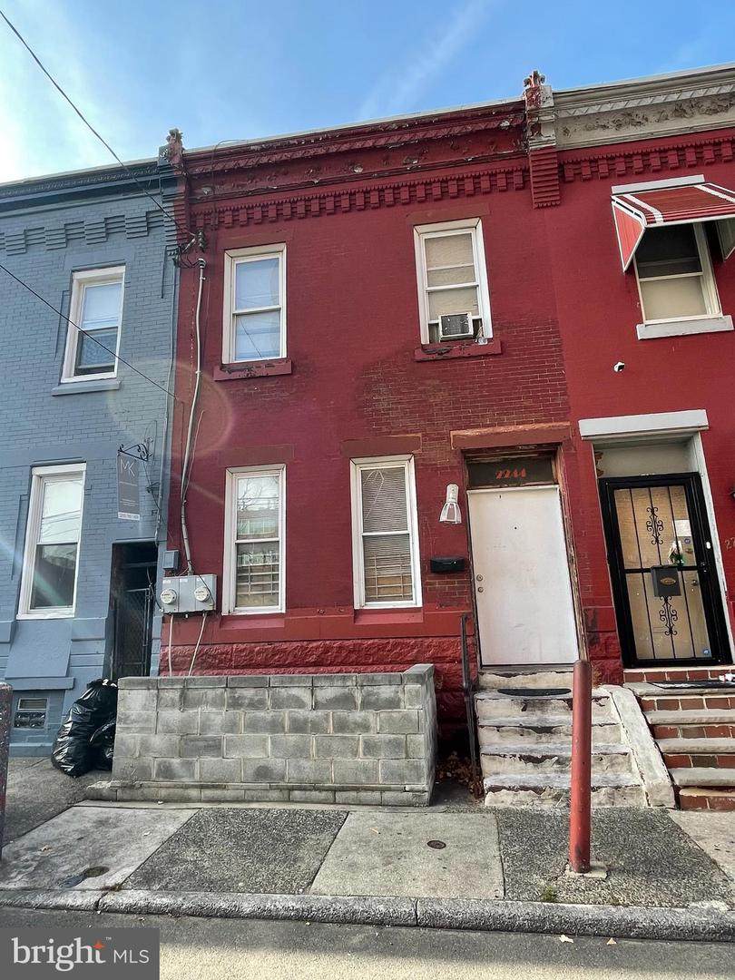2244 Carlisle Street - Photo 1
