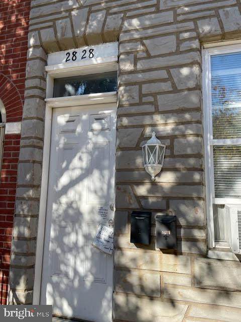2828 Thompson Street - Photo 1