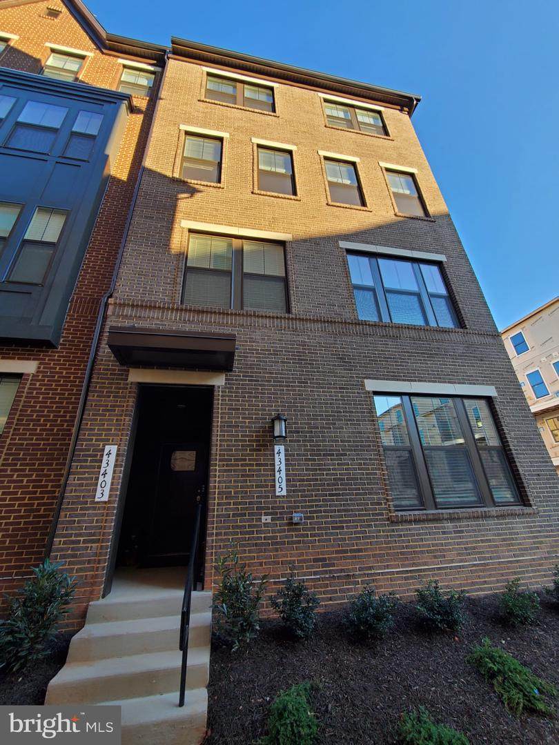 43405 Radford Divide Terrace - Photo 1