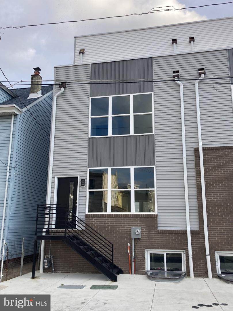 4725 Salmon Street - Photo 1