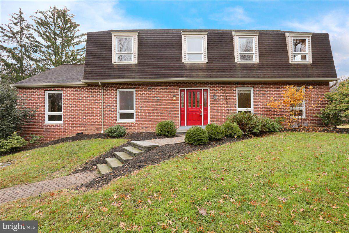 824 Chase Lane - Photo 1