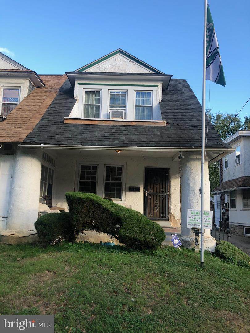 107 Mowry Street - Photo 1