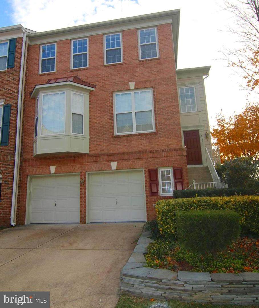 6147 Manchester Park Circle - Photo 1