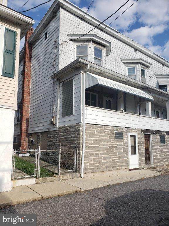 225 Howard Avenue - Photo 1