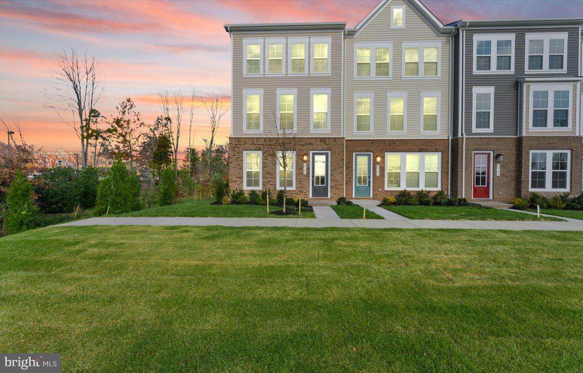 6746 Upland Manor Drive - Photo 1