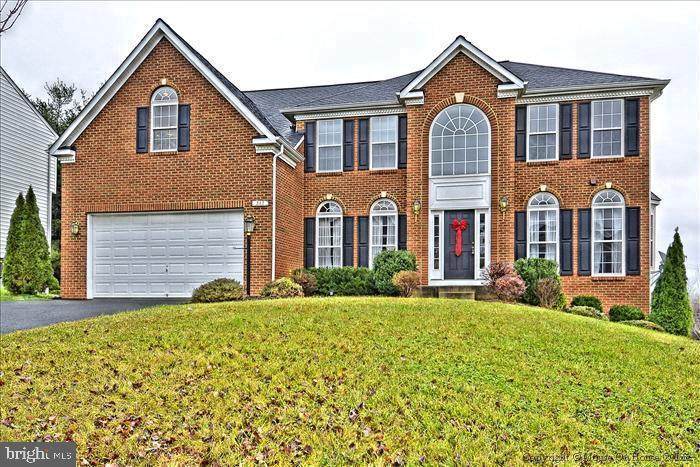 212 Preston Drive - Photo 1