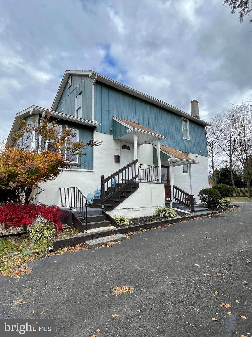 25 Moore Avenue - Photo 1