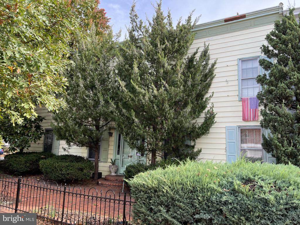 700 9TH Street - Photo 1