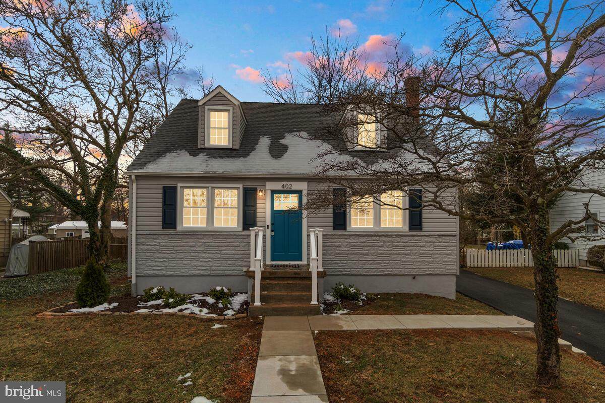 402 Forest Lane - Photo 1
