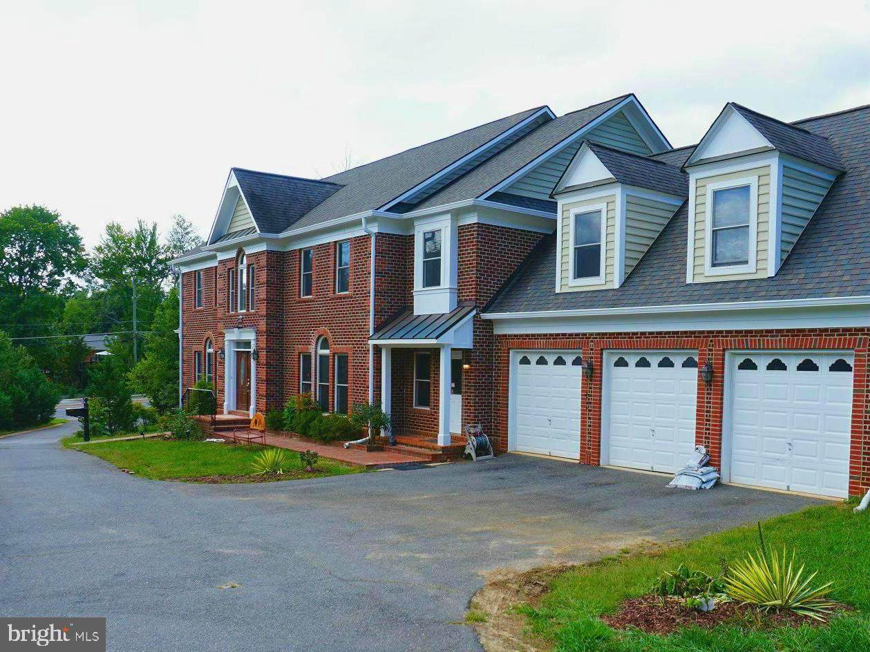 6440 Columbia Pike - Photo 1