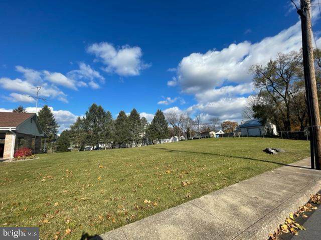 343 D Street - Photo 1