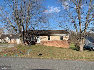 236 Somerset Drive - Photo 1