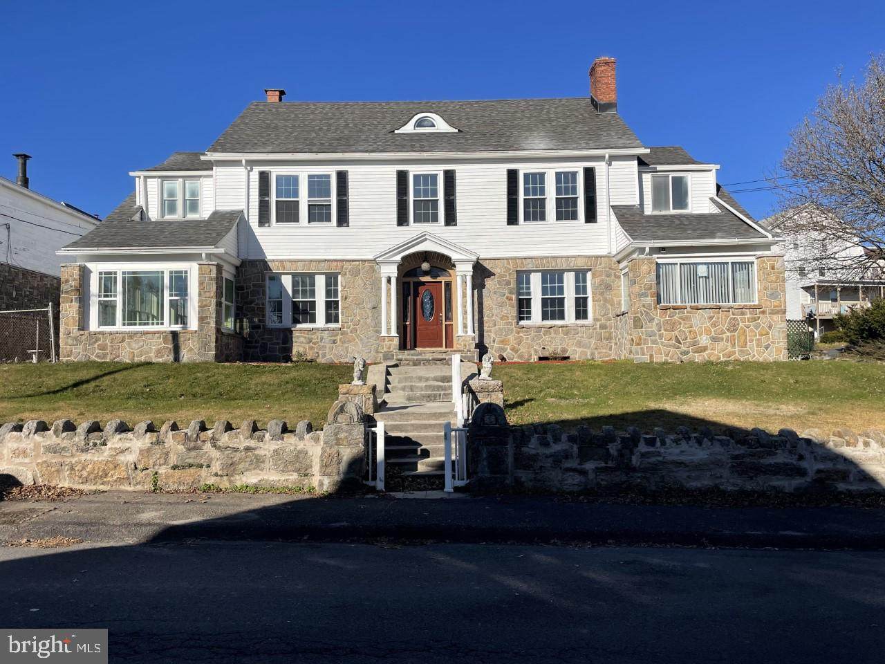 265 Indiana Avenue - Photo 1