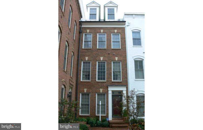 1828 Potomac Greens Drive - Photo 1