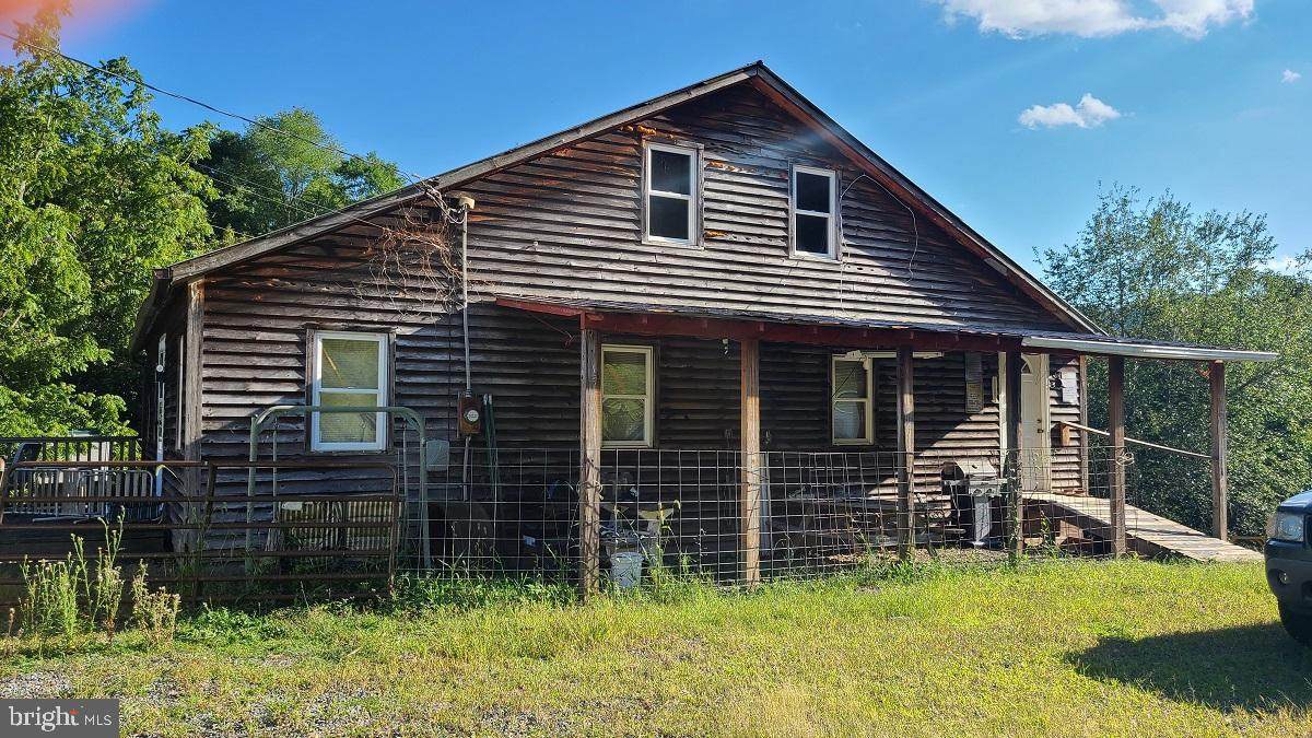 315 Moses Lick Lane - Photo 1