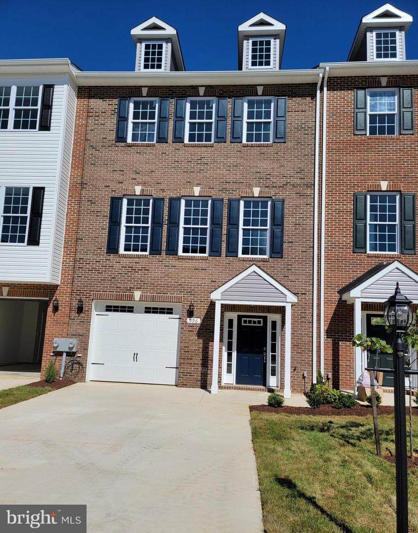 980 Rye Drive - Photo 1