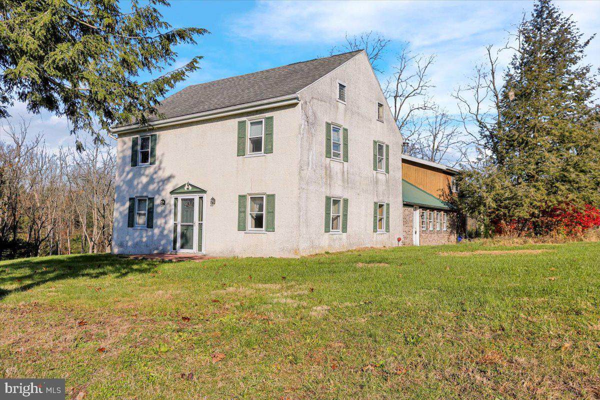 1053 Brownsville Road - Photo 1