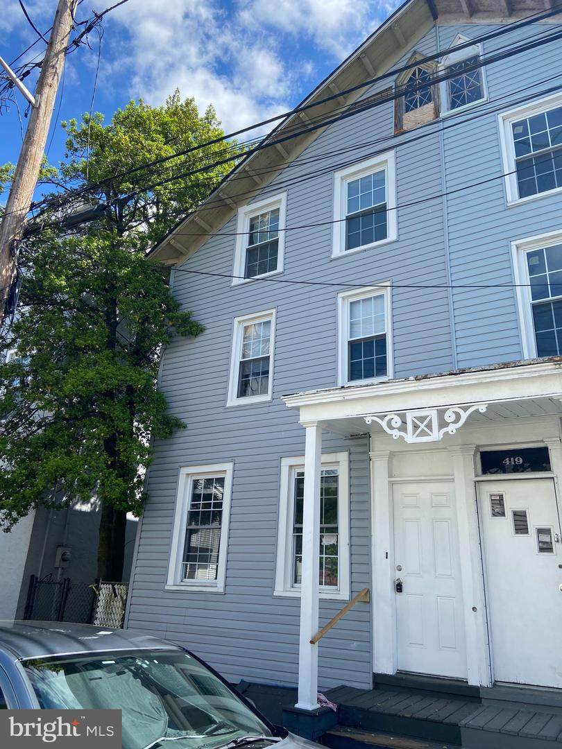 417 Lawrence Street - Photo 1