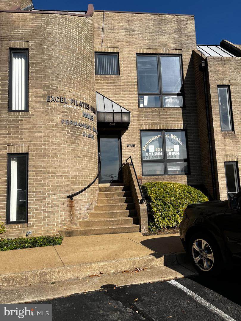 6725 Curran - Photo 1