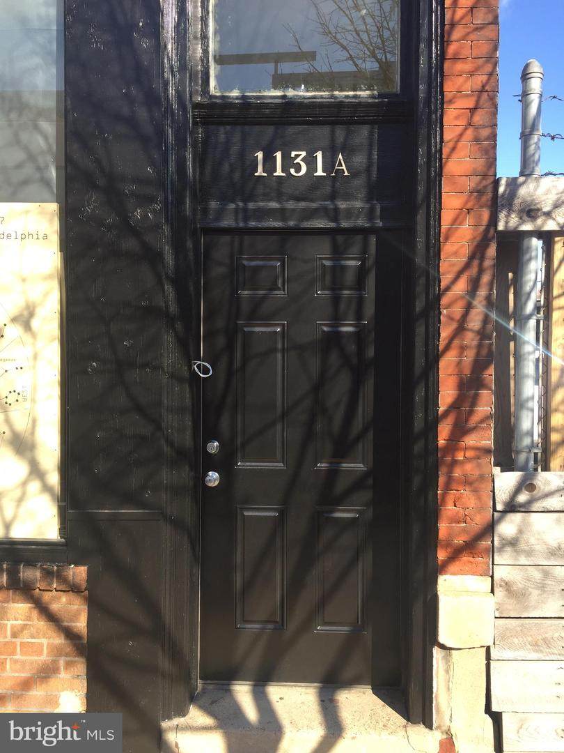 1131 Callowhill Street - Photo 1