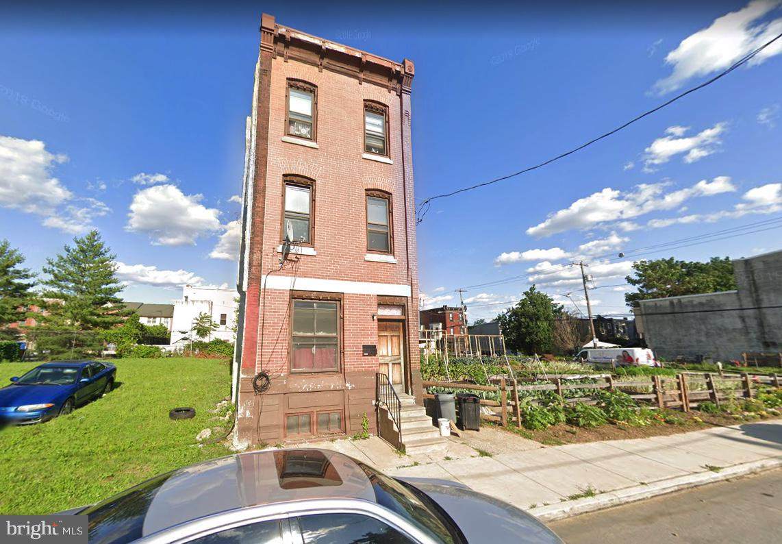 1909 24TH Street - Photo 1