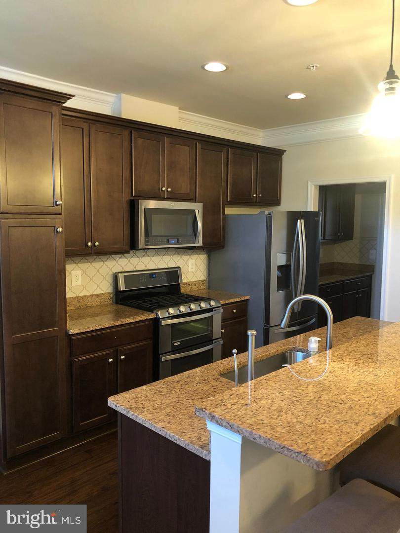 6043 Maple Hill Road - Photo 1