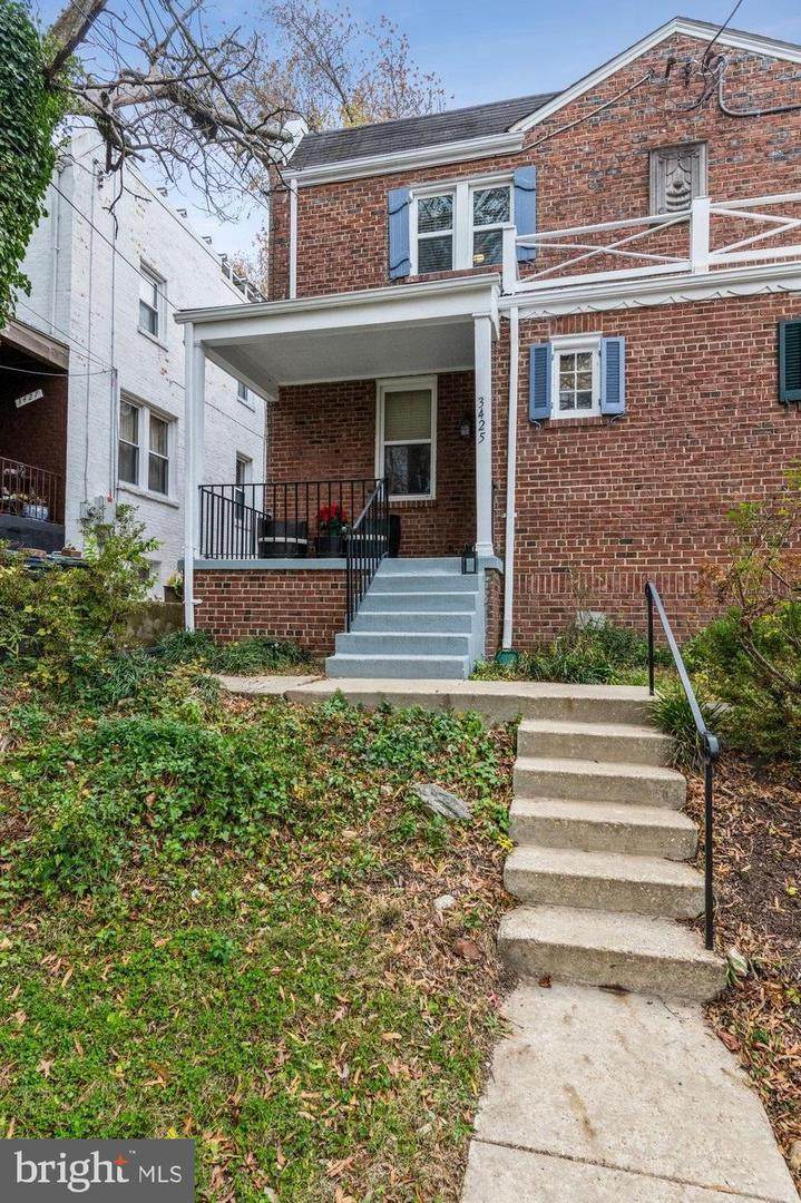 3425 Carpenter Street - Photo 1