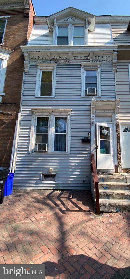 1210 Derry Street - Photo 1
