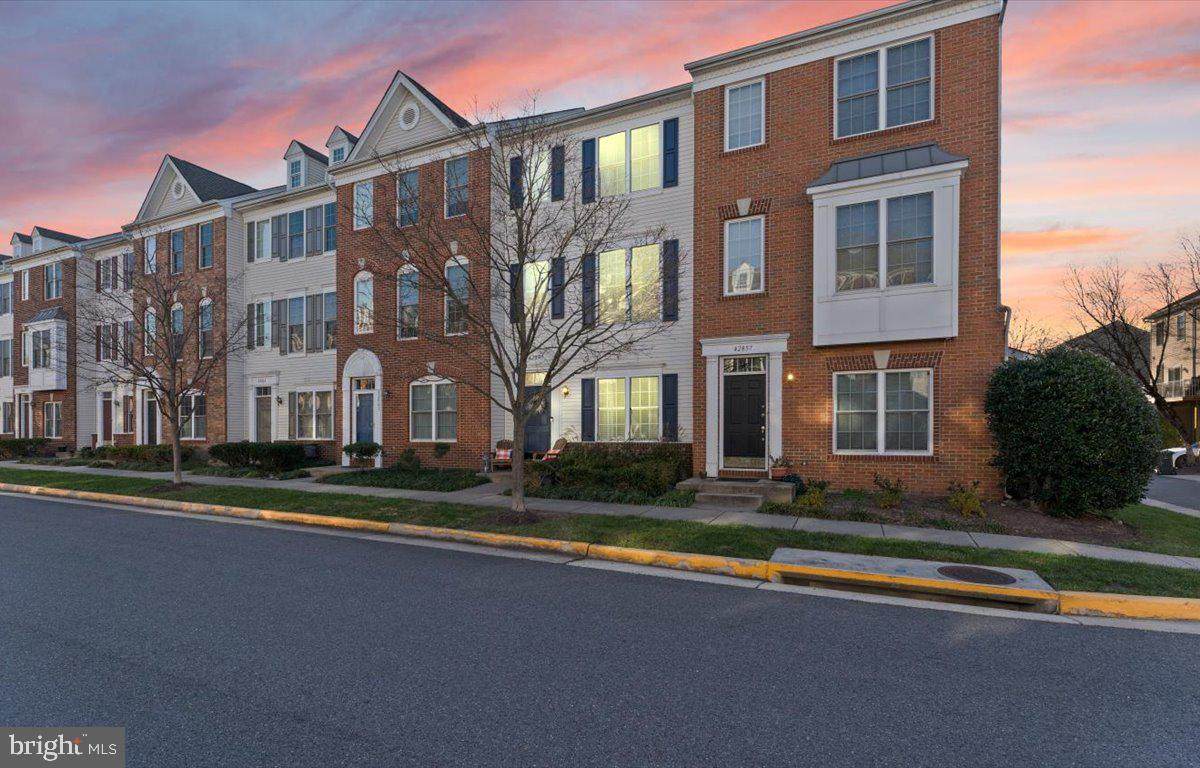 42859 Pamplin Terrace - Photo 1