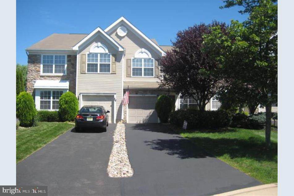 508 Coachwood Court - Photo 1