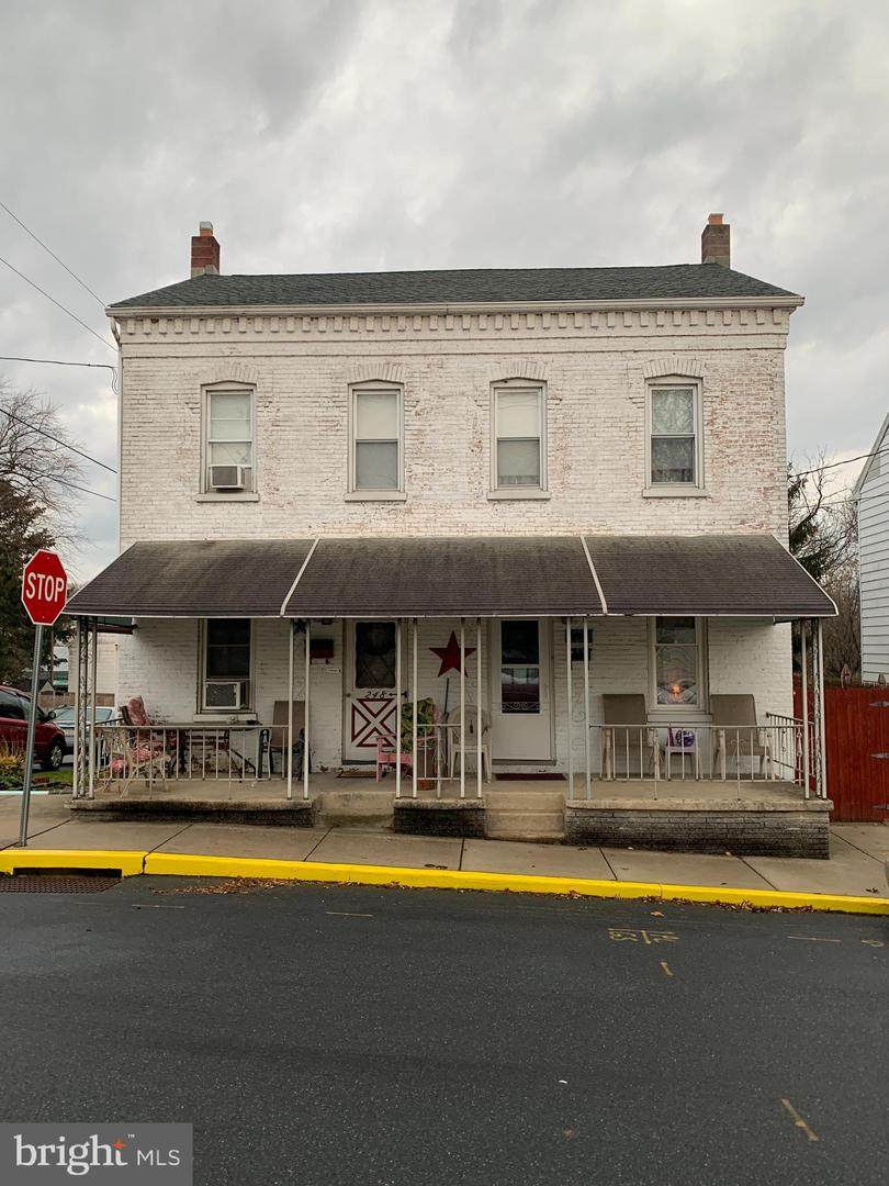246-248 Walnut Street - Photo 1