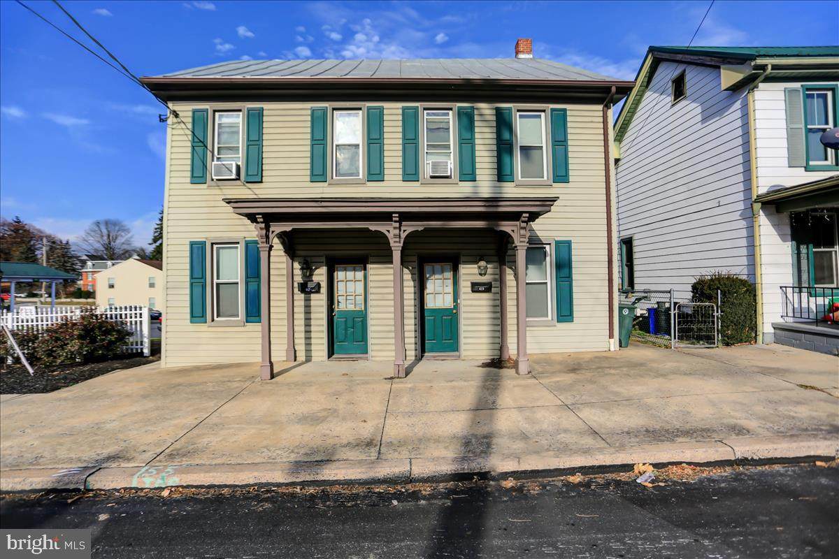 417 King Street - Photo 1