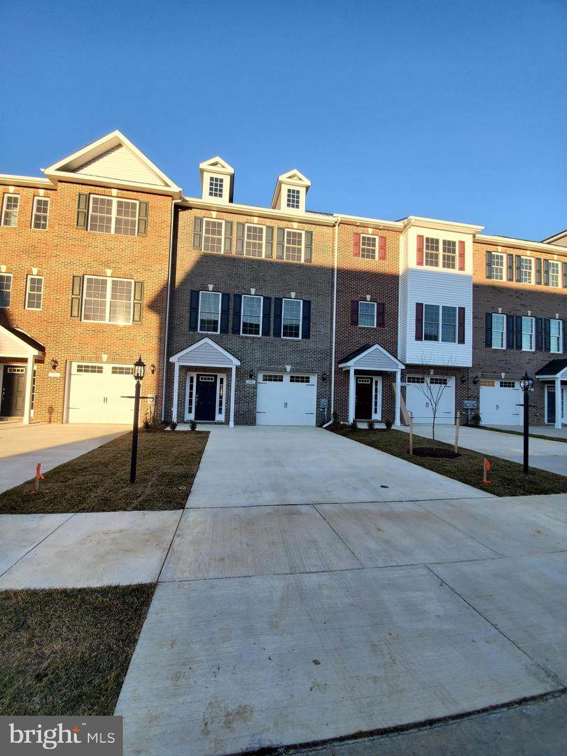 976 Rye Drive - Photo 1