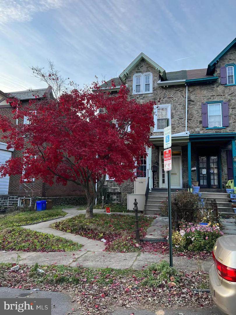 419 Woodlawn Street - Photo 1