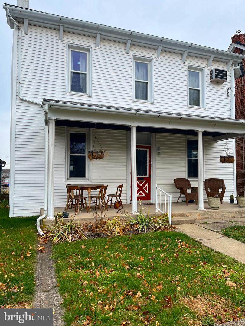 206 Main Street - Photo 1