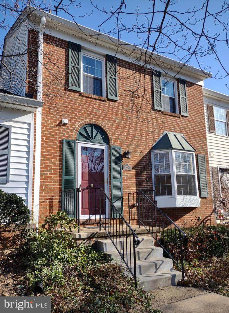 185 Fairfield Drive - Photo 1