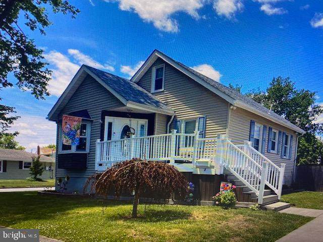 123 Queen Avenue - Photo 1