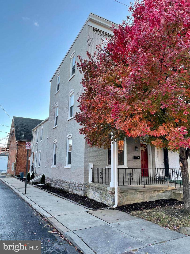 28 Ross Street - Photo 1