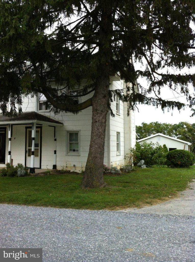 27 Lancaster Avenue - Photo 1