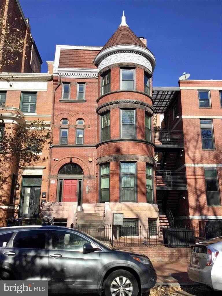 1421 T Street - Photo 1