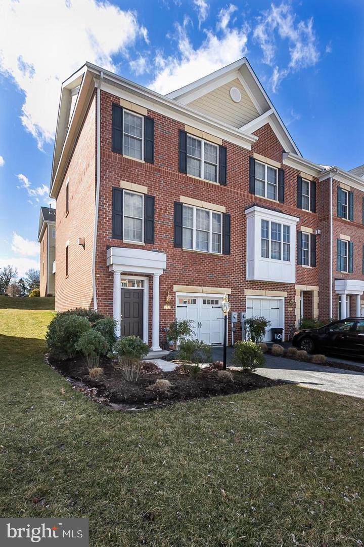 111 Hearth Court - Photo 1
