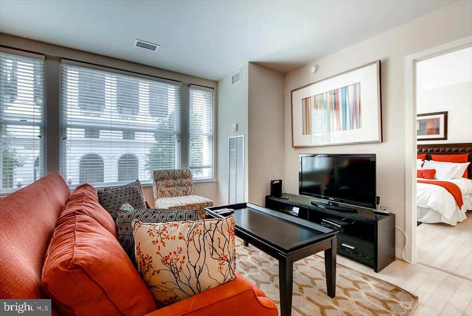 733 15TH Street - Photo 1