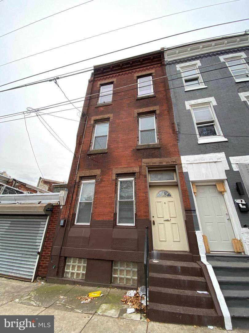 644 Indiana Avenue - Photo 1