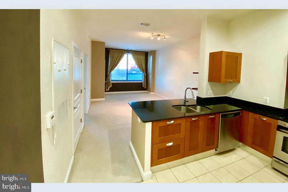 2451 Midtown Avenue - Photo 1