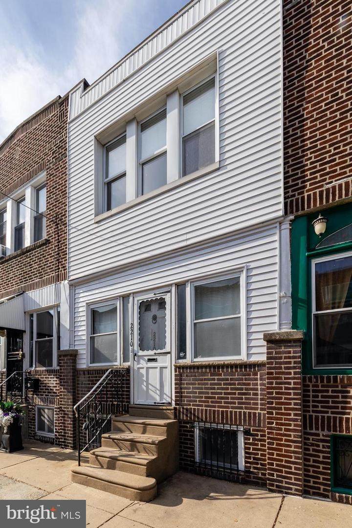 2210 Norwood Street - Photo 1