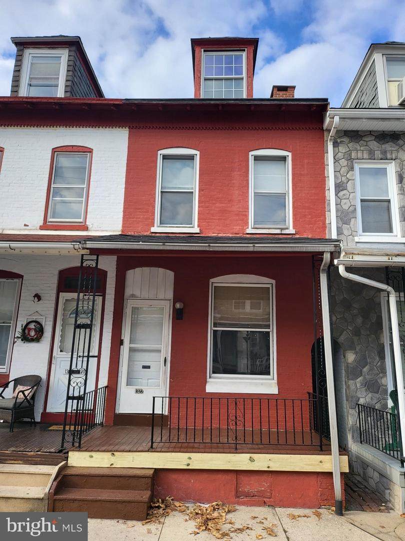 1322 Birch Street - Photo 1