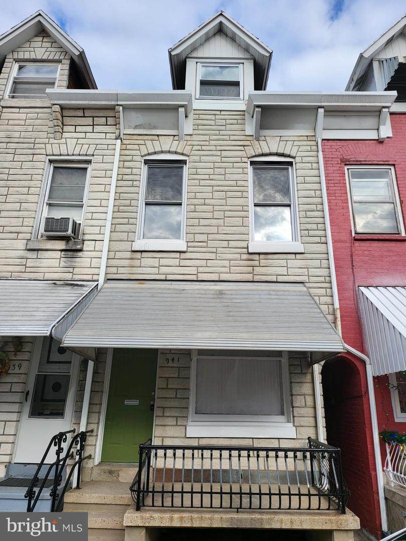 941 Perry Street - Photo 1
