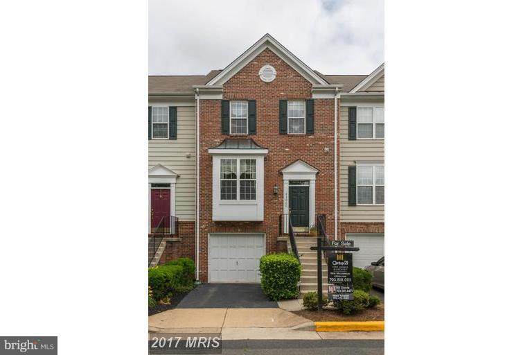 43060 Francis Square - Photo 1