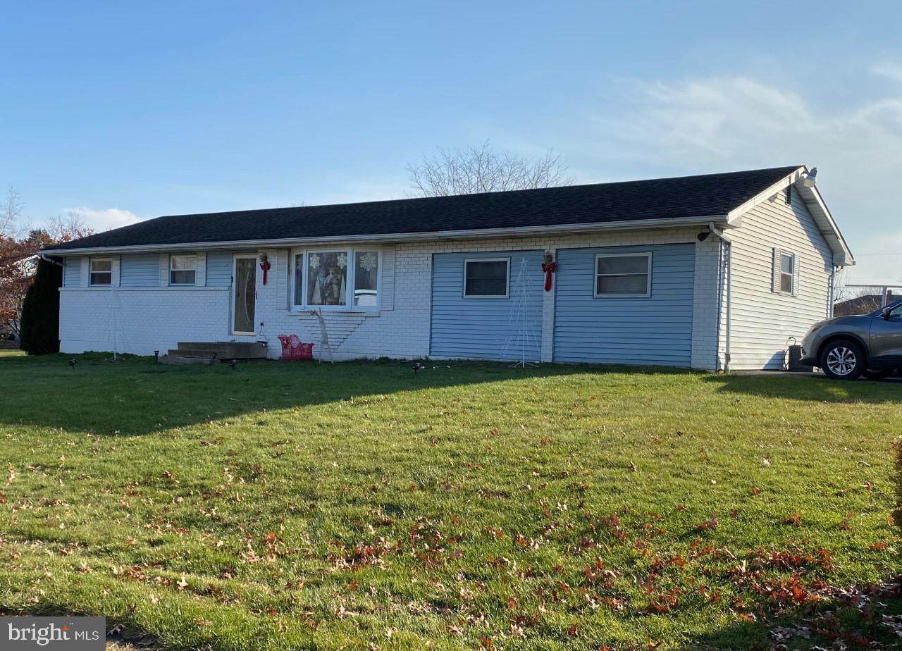 20 Sherrie Avenue - Photo 1