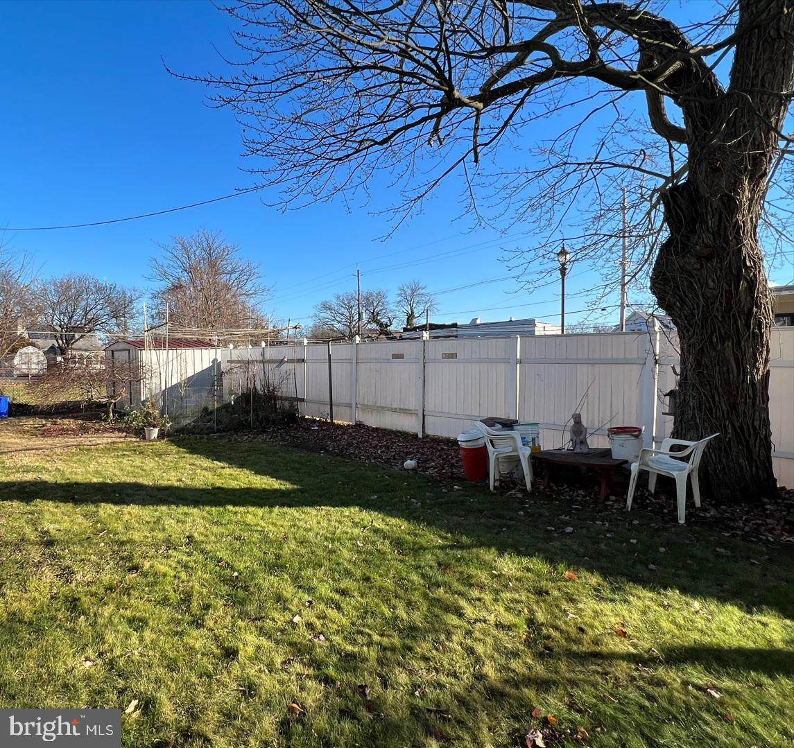 109 10TH Avenue - Photo 1
